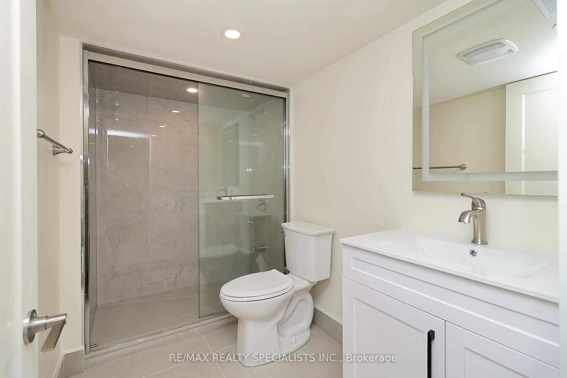Photo 5 of 5815 Rainspring Drive, Mississauga, Churchill Meadows — HOMEH