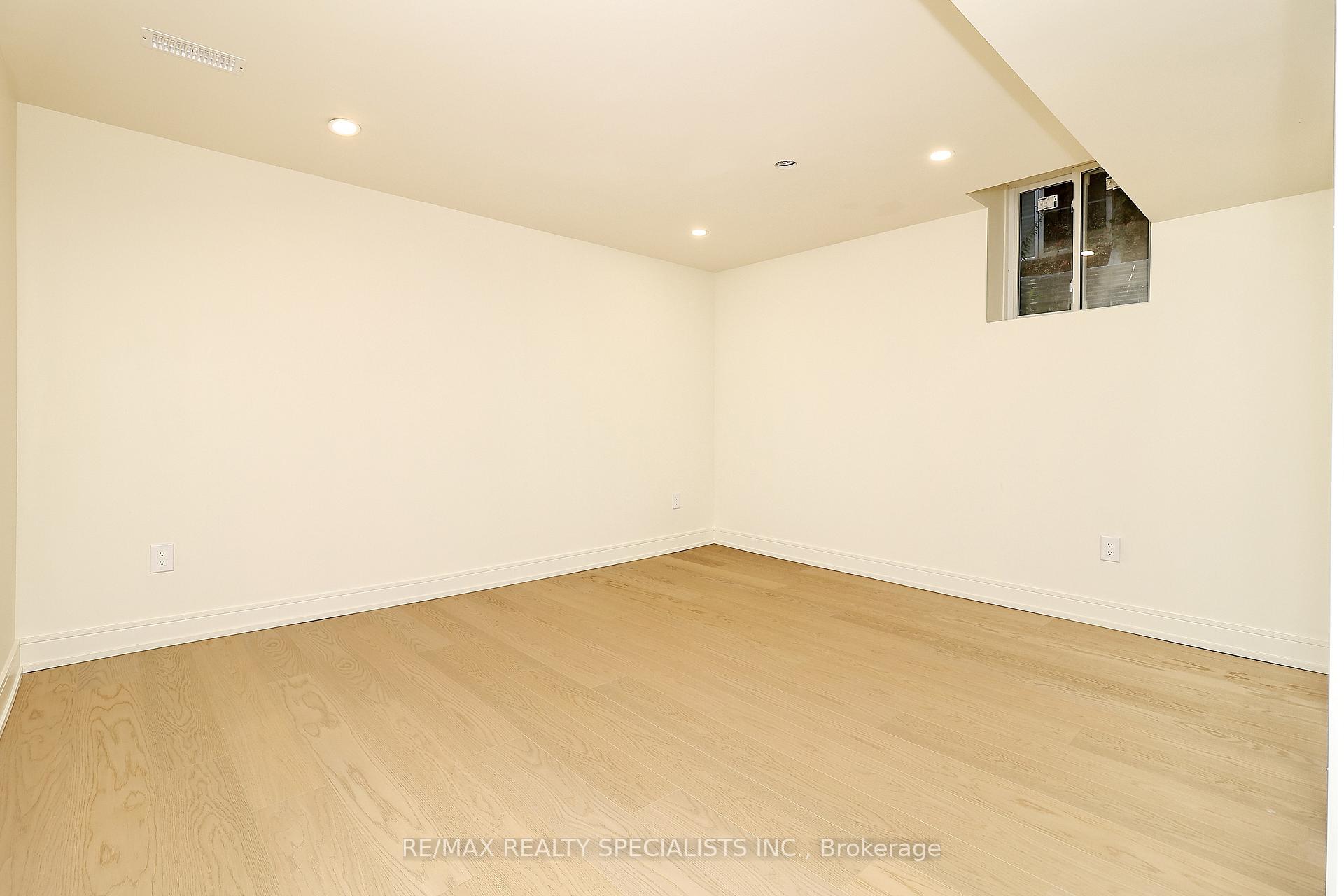 Photo 6 of 5815 Rainspring Drive, Mississauga, Churchill Meadows — HOMEH