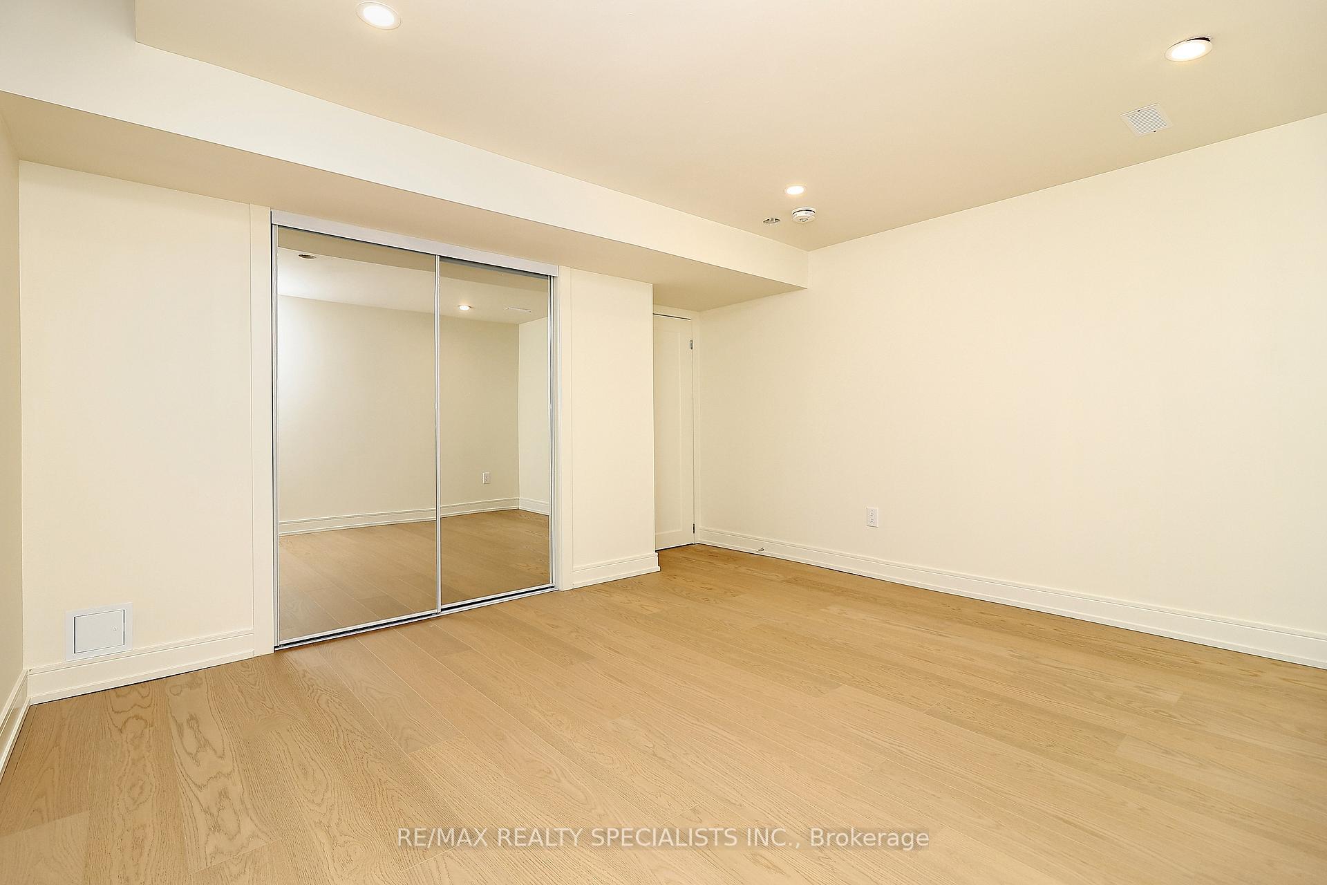 Photo 8 of 5815 Rainspring Drive, Mississauga, Churchill Meadows — HOMEH