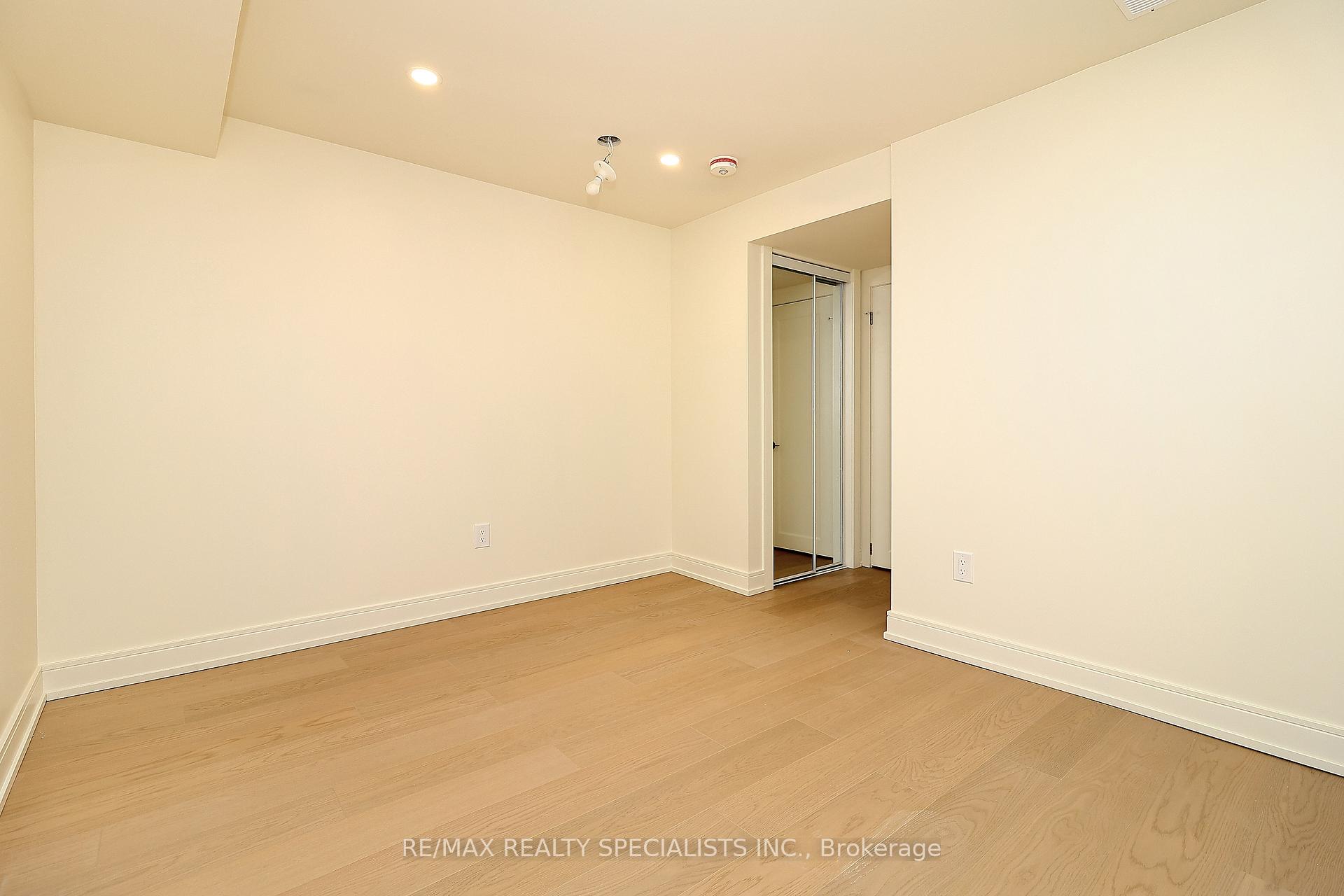Photo 12 of 5815 Rainspring Drive, Mississauga, Churchill Meadows — HOMEH
