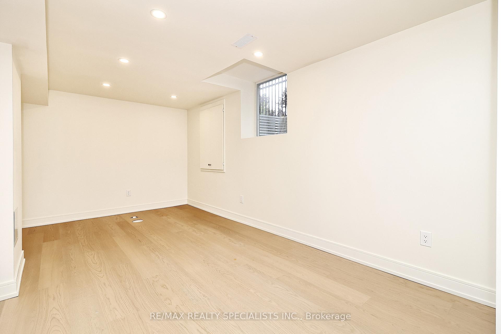 Photo 15 of 5815 Rainspring Drive, Mississauga, Churchill Meadows — HOMEH