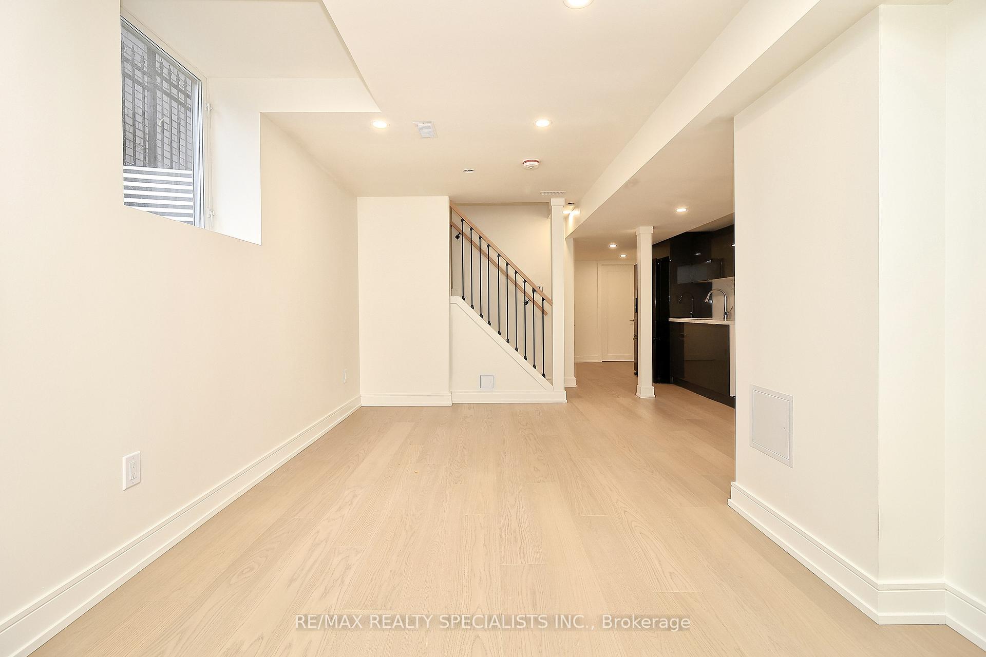 Photo 18 of 5815 Rainspring Drive, Mississauga, Churchill Meadows — HOMEH