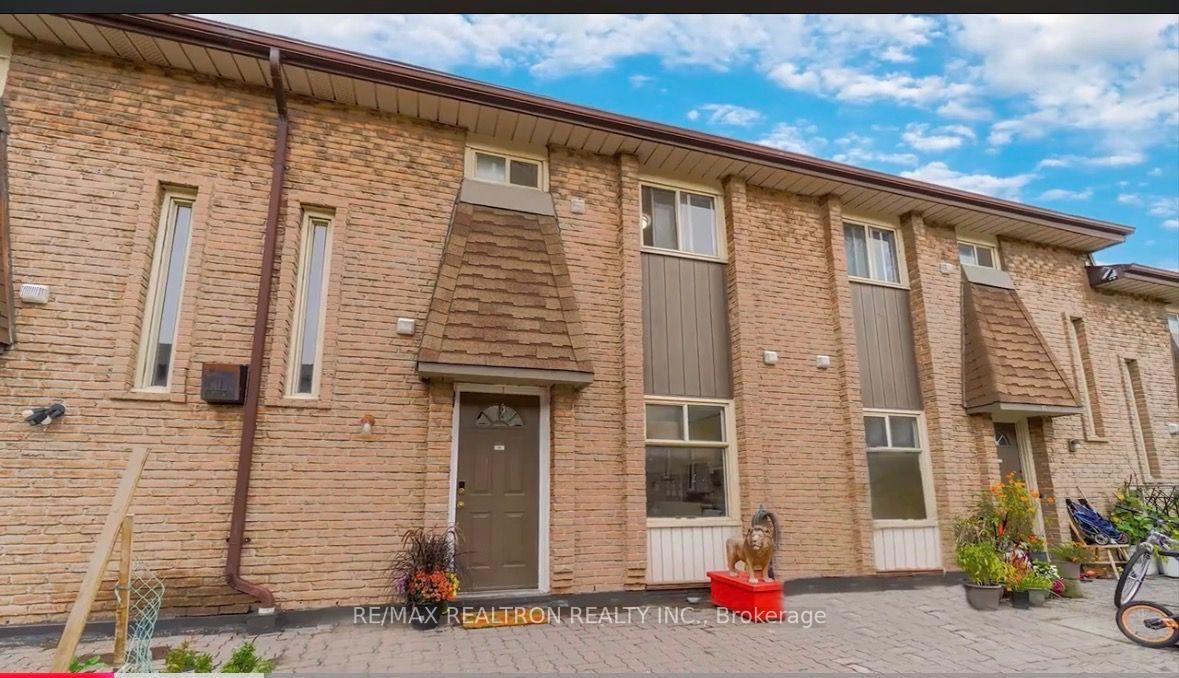 Front of Unit 16, 28 Rexdale Boulevard