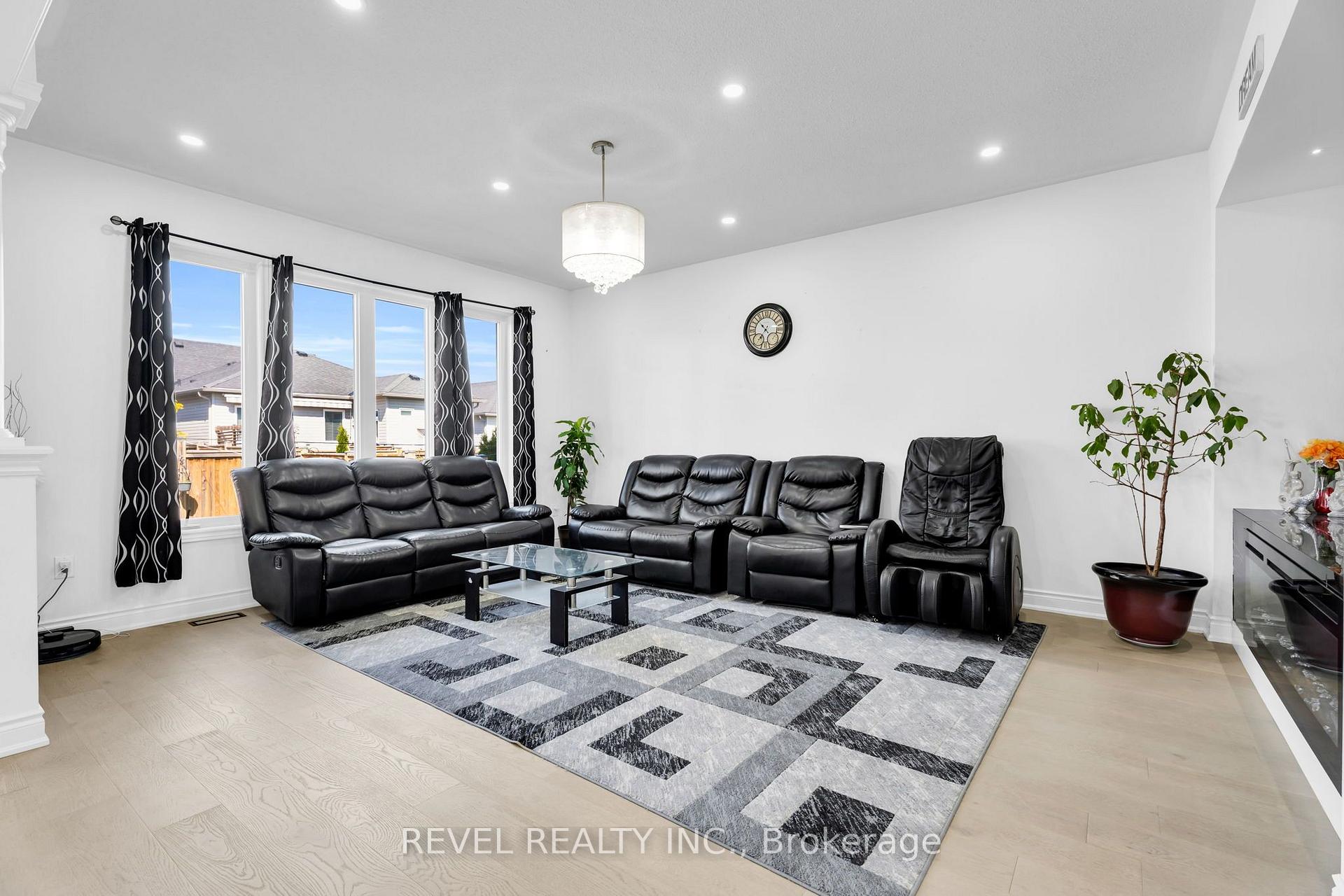 Photo 9 of 536 Brett Street, Shelburne — HOMEH