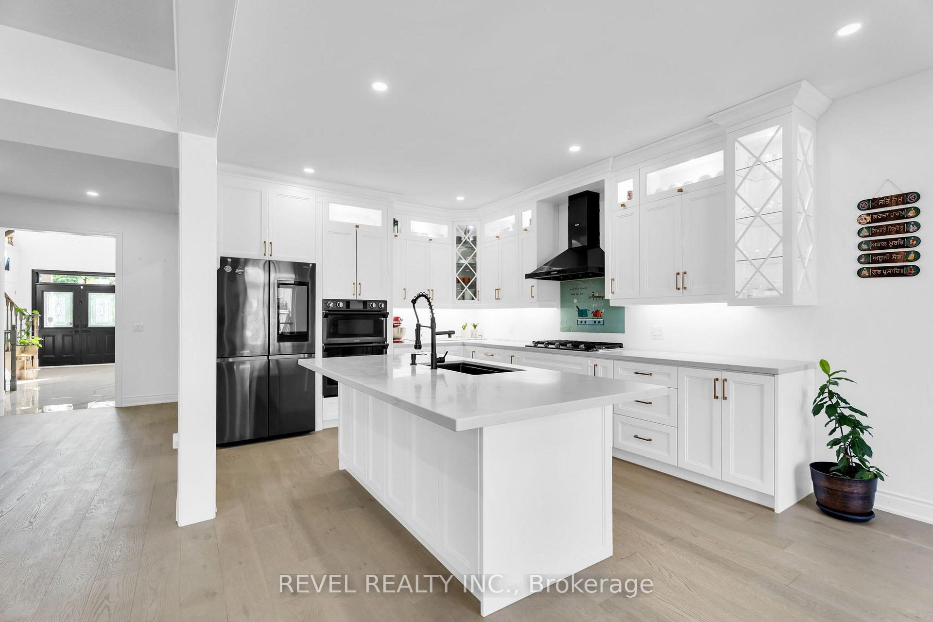 Photo 12 of 536 Brett Street, Shelburne — HOMEH