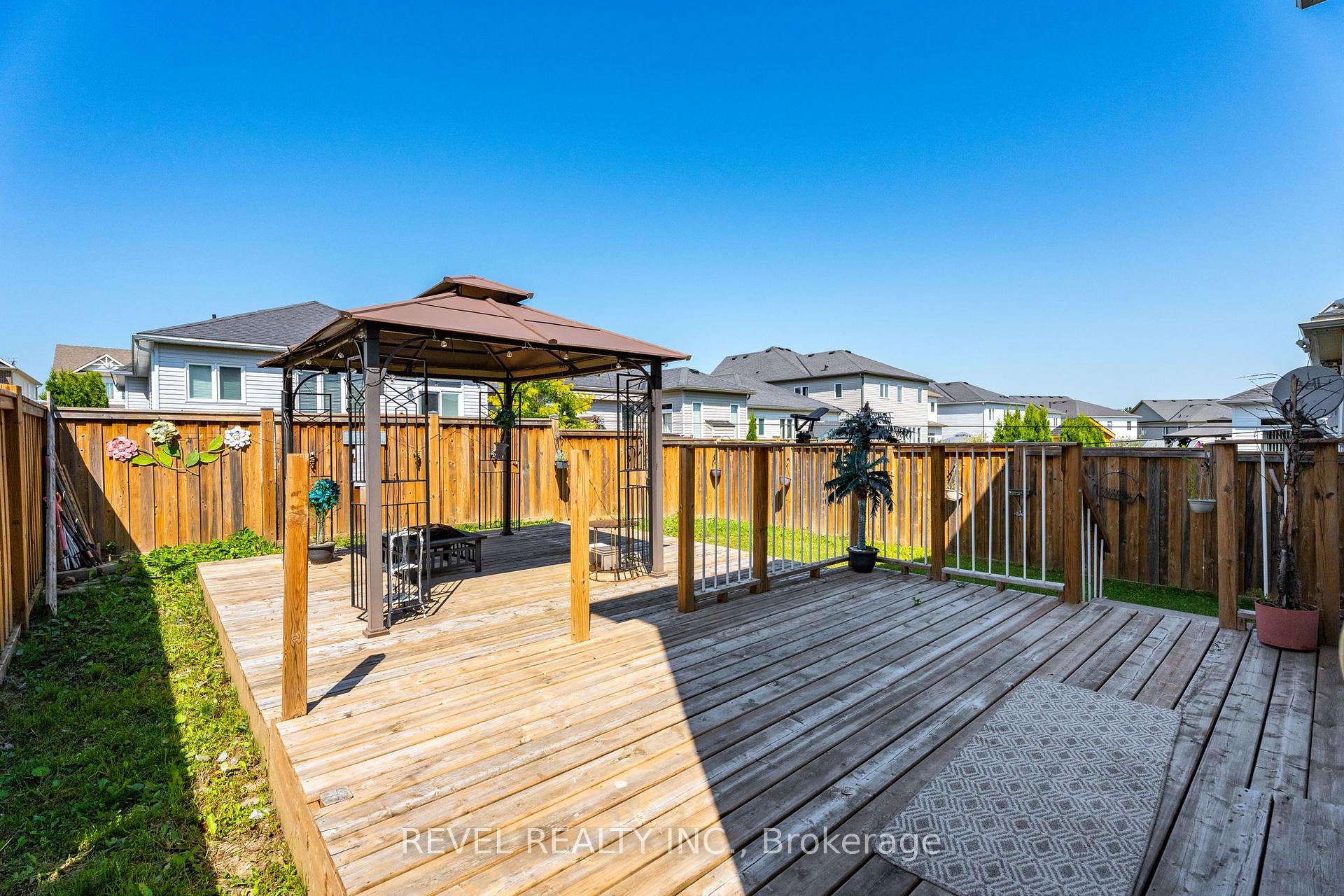 Photo 41 of 536 Brett Street, Shelburne — HOMEH