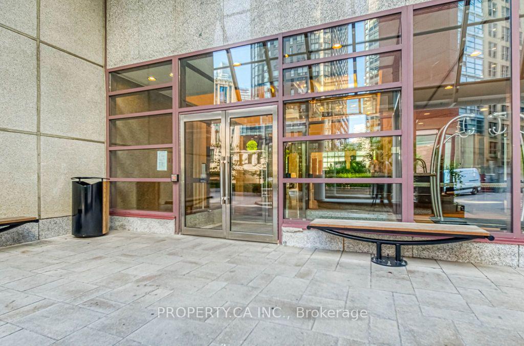 Photo 3 of Unit 2902, 1001 Bay Street, Toronto, Bay Street Corridor — HOMEH