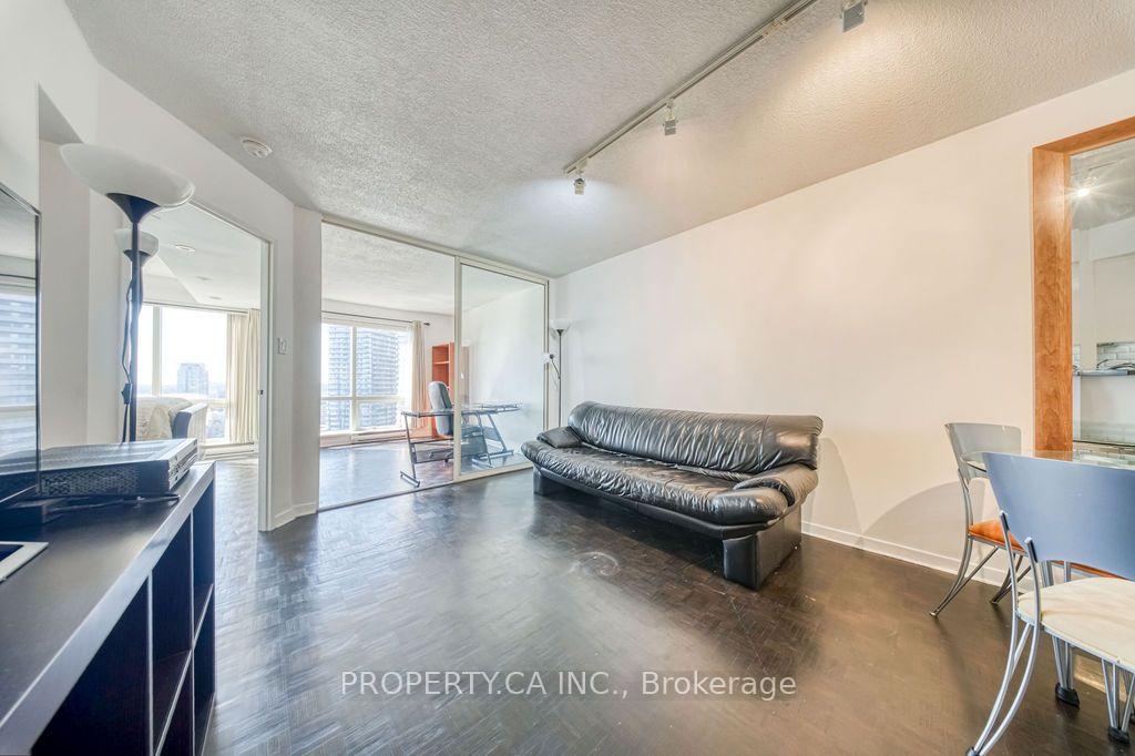 Photo 13 of Unit 2902, 1001 Bay Street, Toronto, Bay Street Corridor — HOMEH