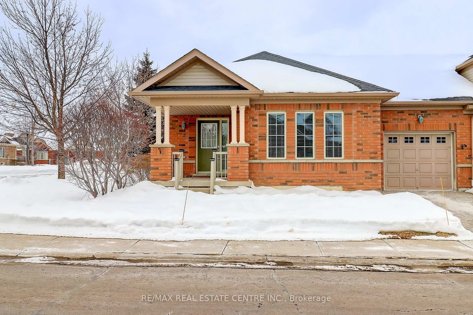 Photo 5 of 2 Alisma Trail, Brampton, Sandringham-Wellington — HOMEH