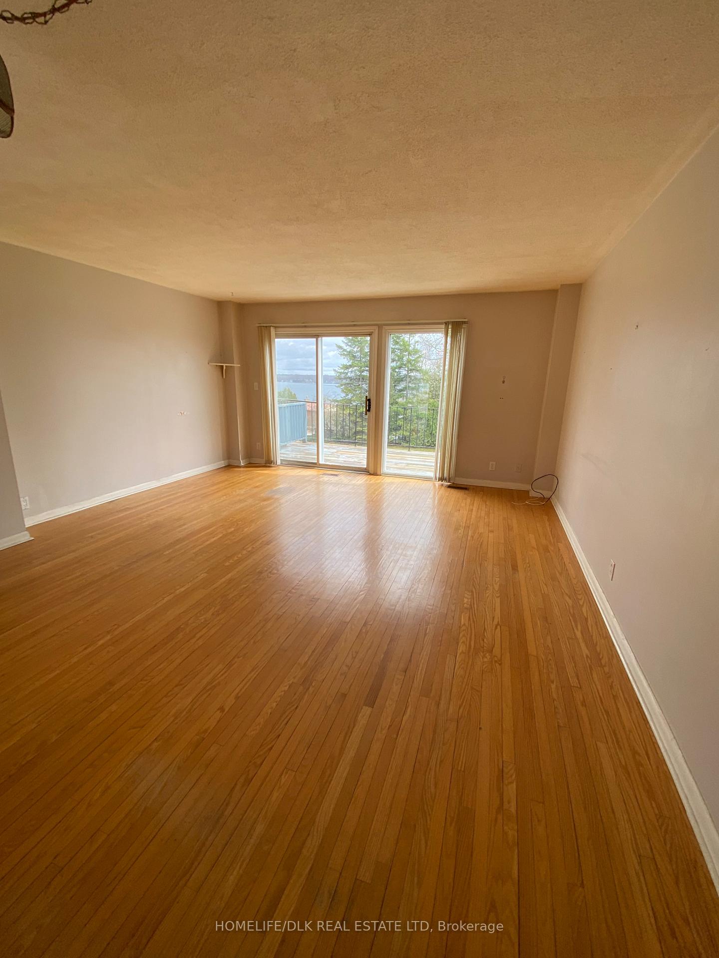 Photo of Unit 6, 808 Riverview Lane