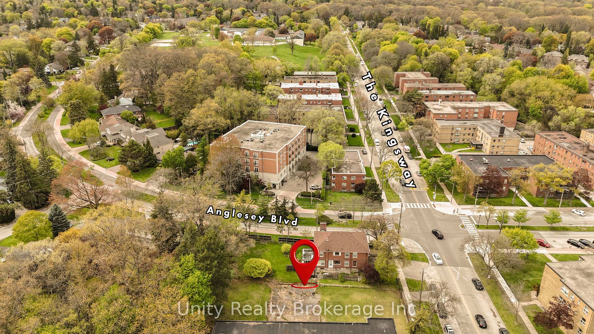 Photo 7 of 296 The Kingway, Etobicoke, Edenbridge-Humber Valley — HOMEH