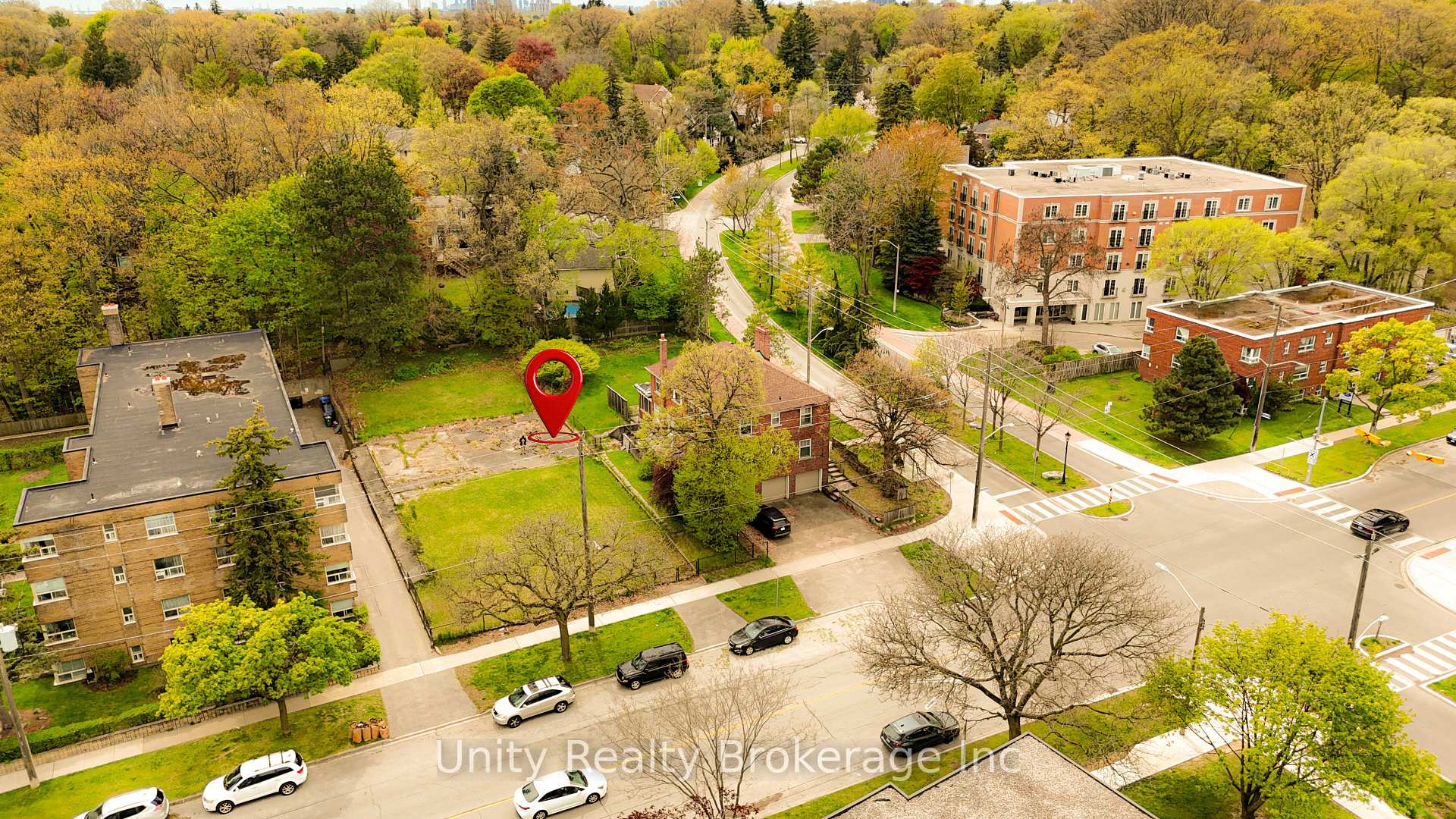 Photo 8 of 296 The Kingway, Etobicoke, Edenbridge-Humber Valley — HOMEH
