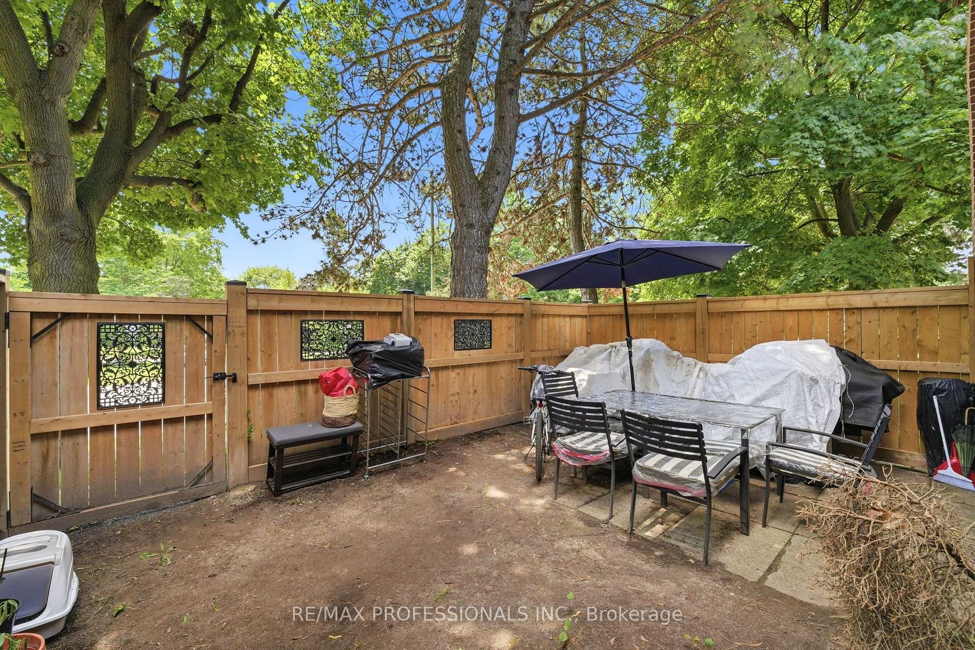 Photo 14 of Unit 12, 48 Three Valleys Drive, North York, Parkwoods-Donalda — HOMEH