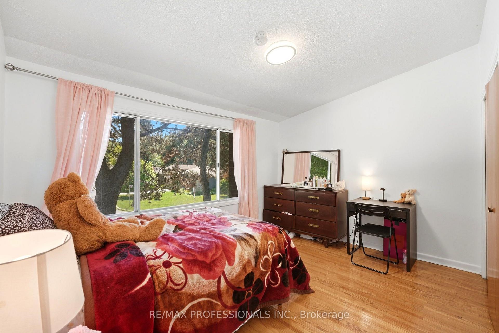 Photo 21 of Unit 12, 48 Three Valleys Drive, North York, Parkwoods-Donalda — HOMEH