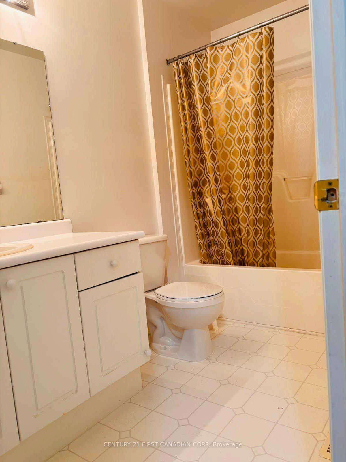 Photo 10 of Unit 79, 601 Grenfell Drive, London, North C — HOMEH
