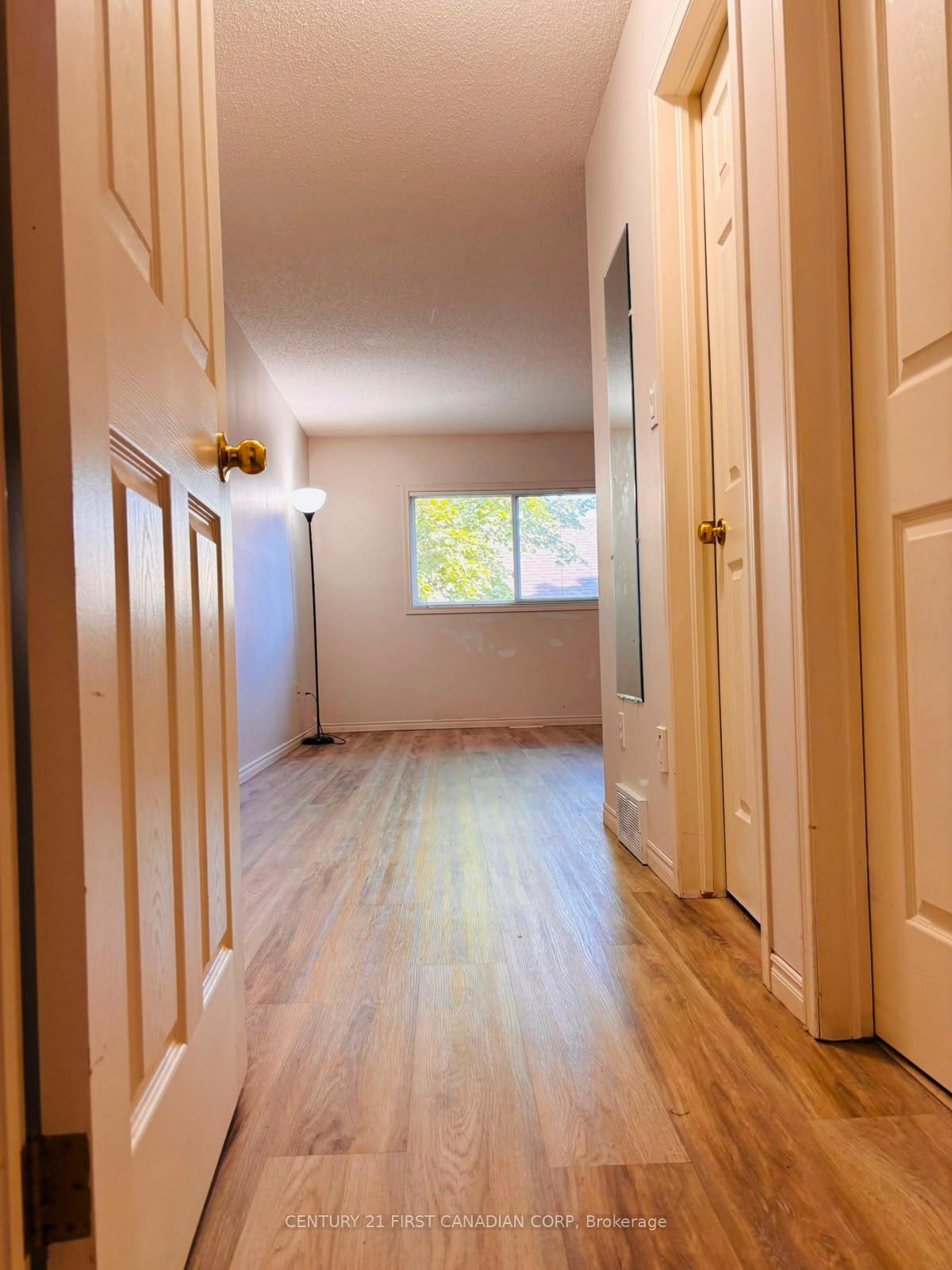 Photo 13 of Unit 79, 601 Grenfell Drive, London, North C — HOMEH