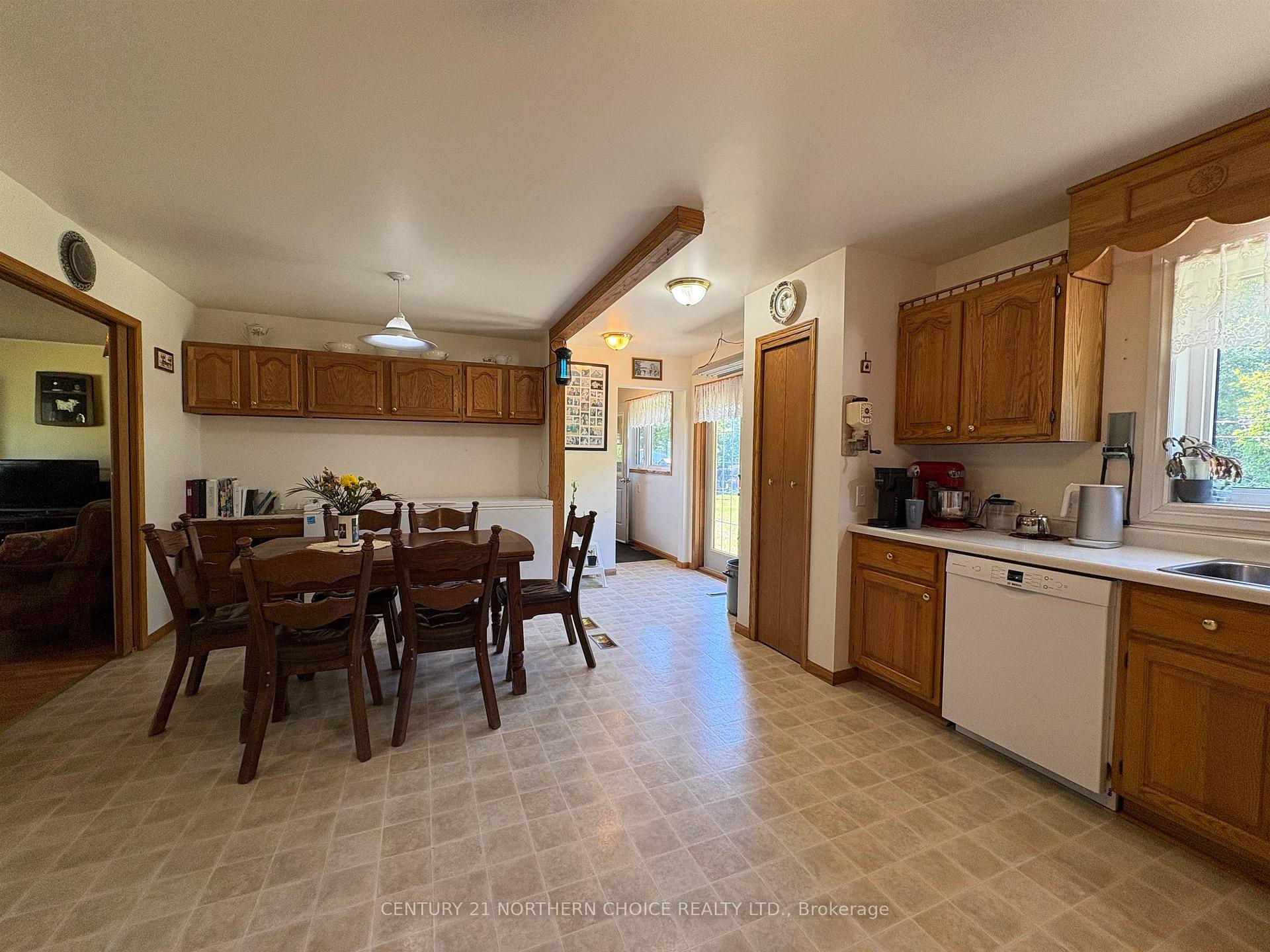 Photo 10 of 993 Fisher Road, Emo — HOMEH