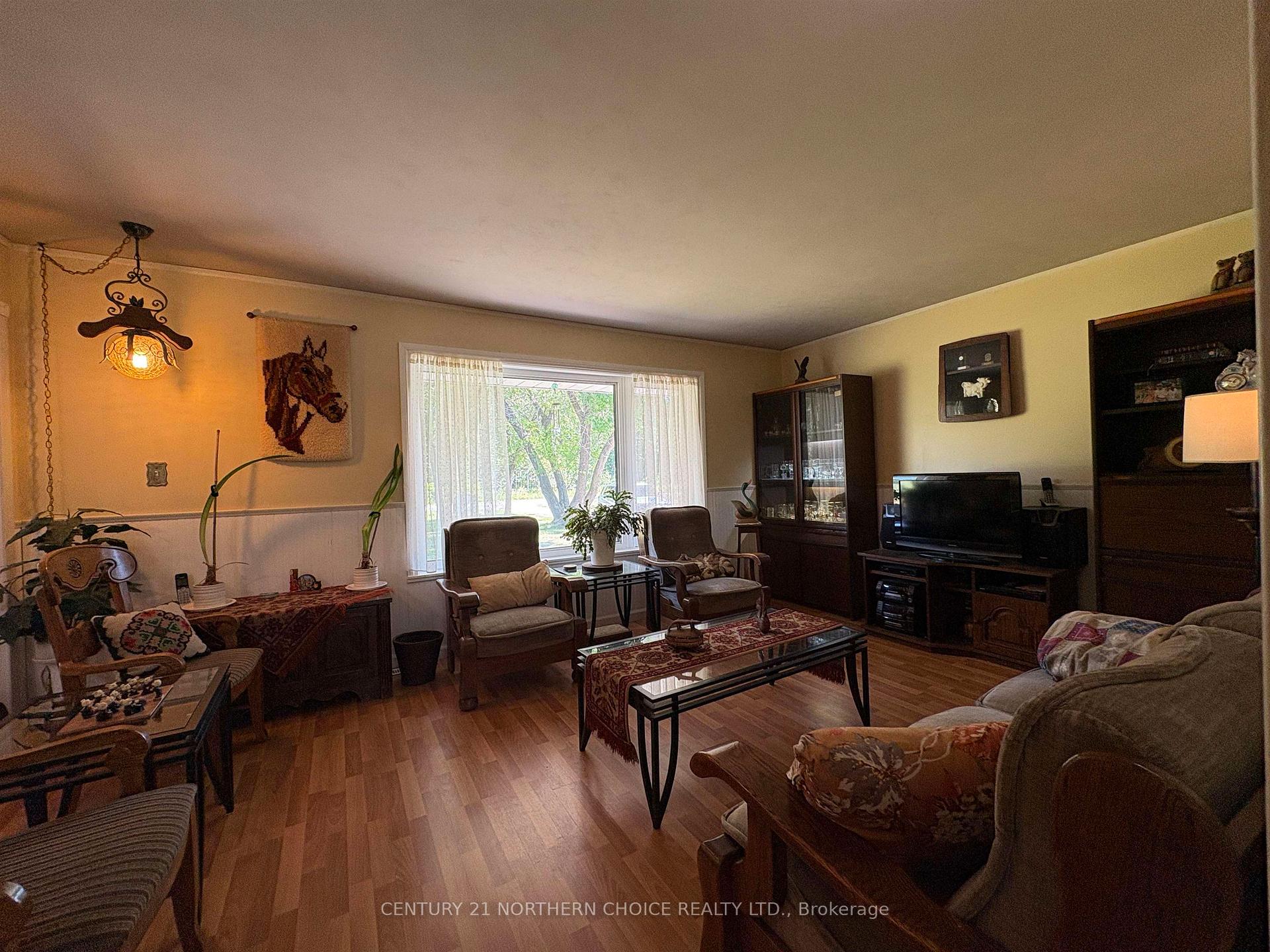 Photo 15 of 993 Fisher Road, Emo — HOMEH