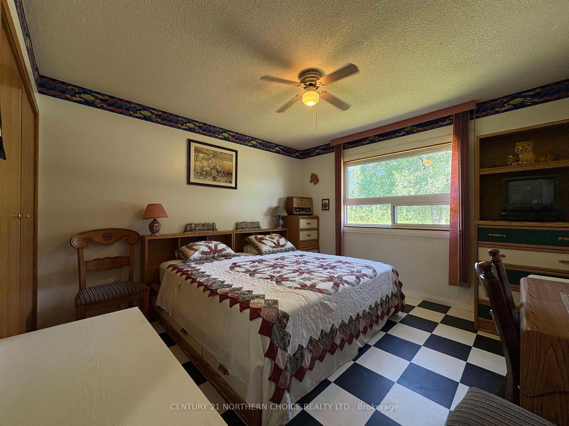 Photo 27 of 993 Fisher Road, Emo — HOMEH