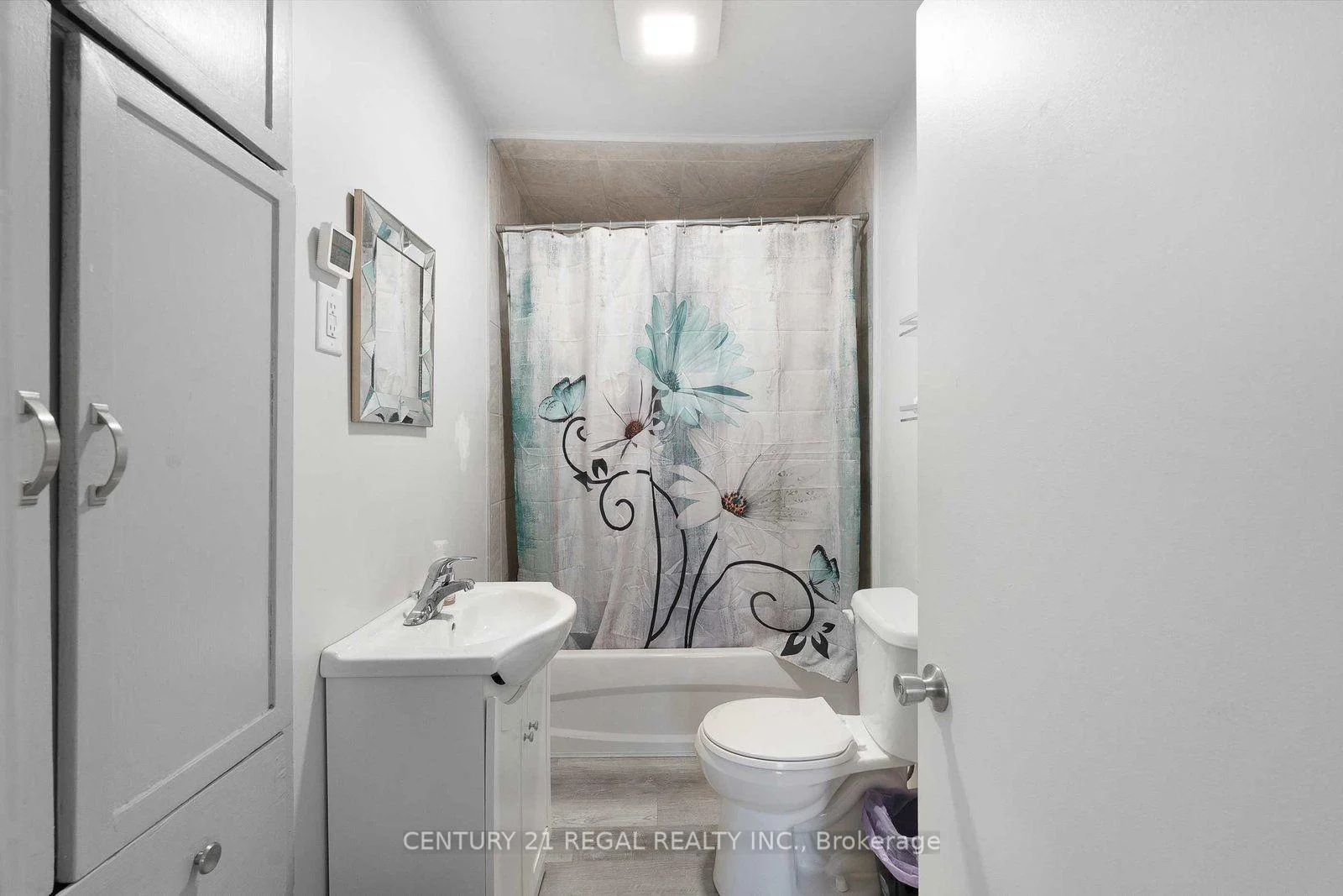 Photo 8 of 2325 Chandler Road, Windsor, Fontainbleu — HOMEH