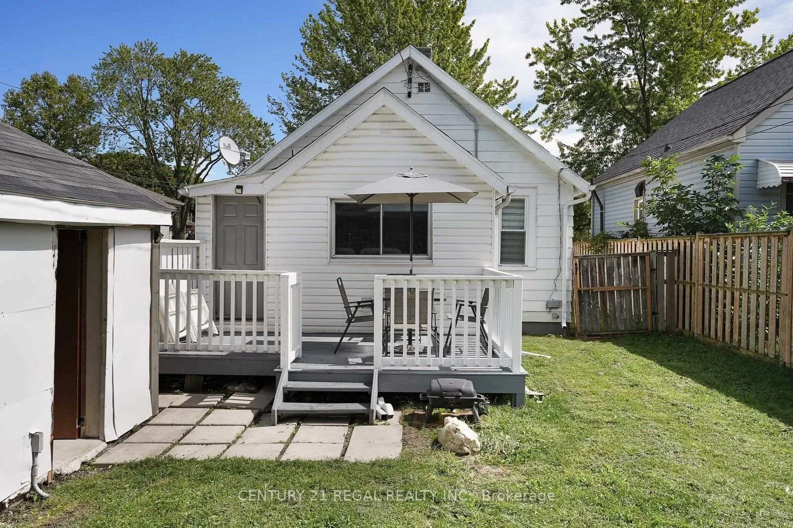 Photo 11 of 2325 Chandler Road, Windsor, Fontainbleu — HOMEH