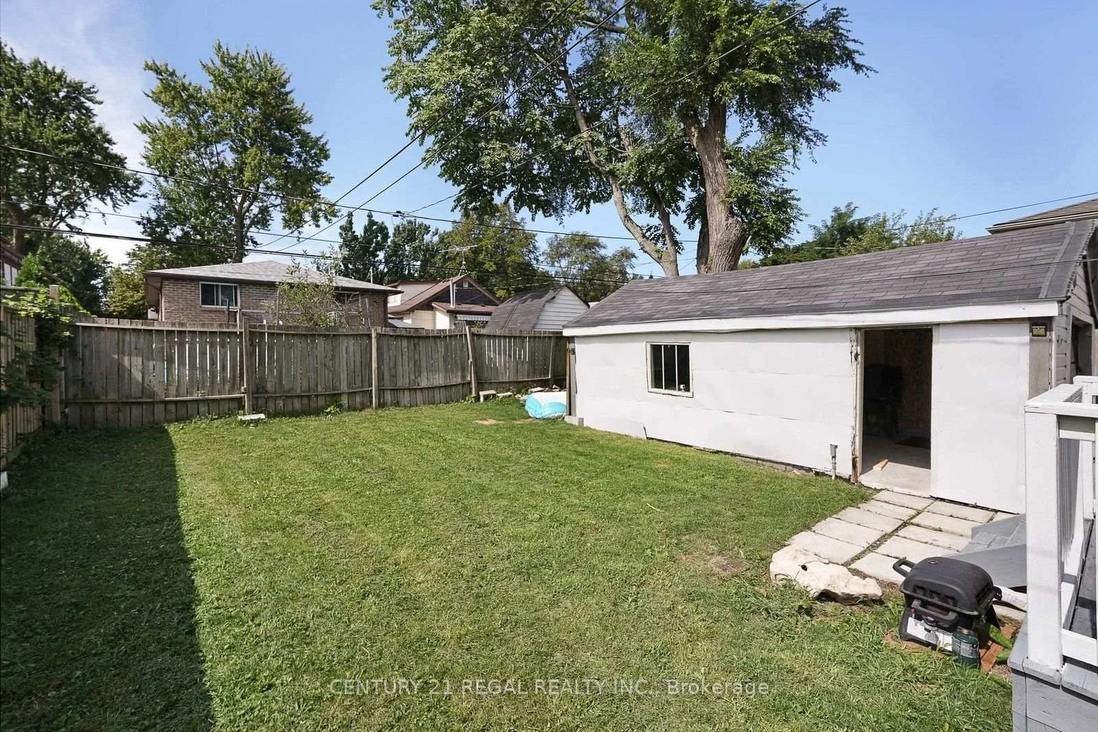 Photo 13 of 2325 Chandler Road, Windsor, Fontainbleu — HOMEH