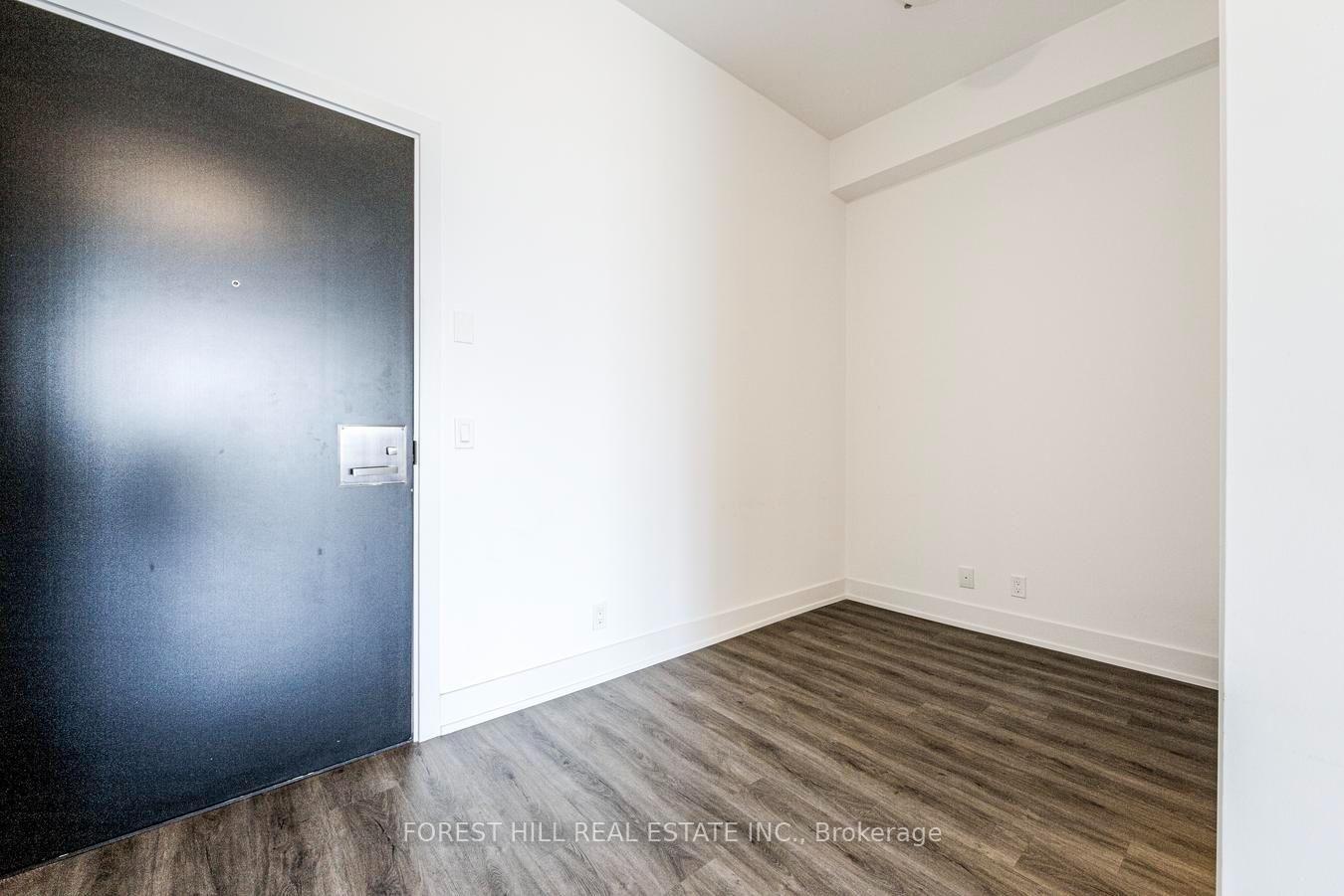 Photo 4 of Unit 1805, 11 Lillian Street, Toronto, Mount Pleasant West — HOMEH