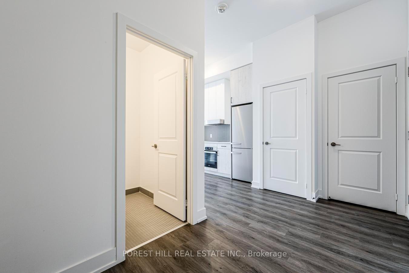 Photo 6 of Unit 1805, 11 Lillian Street, Toronto, Mount Pleasant West — HOMEH