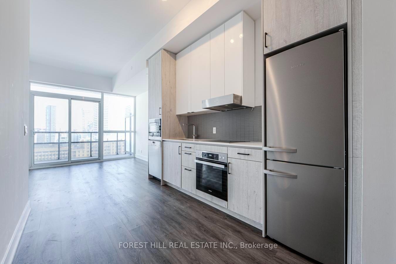 Photo 7 of Unit 1805, 11 Lillian Street, Toronto, Mount Pleasant West — HOMEH