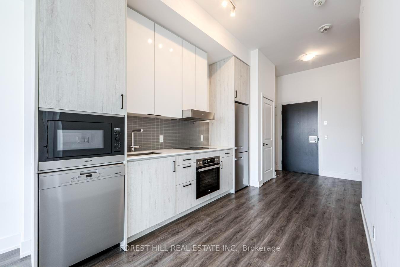 Photo 9 of Unit 1805, 11 Lillian Street, Toronto, Mount Pleasant West — HOMEH