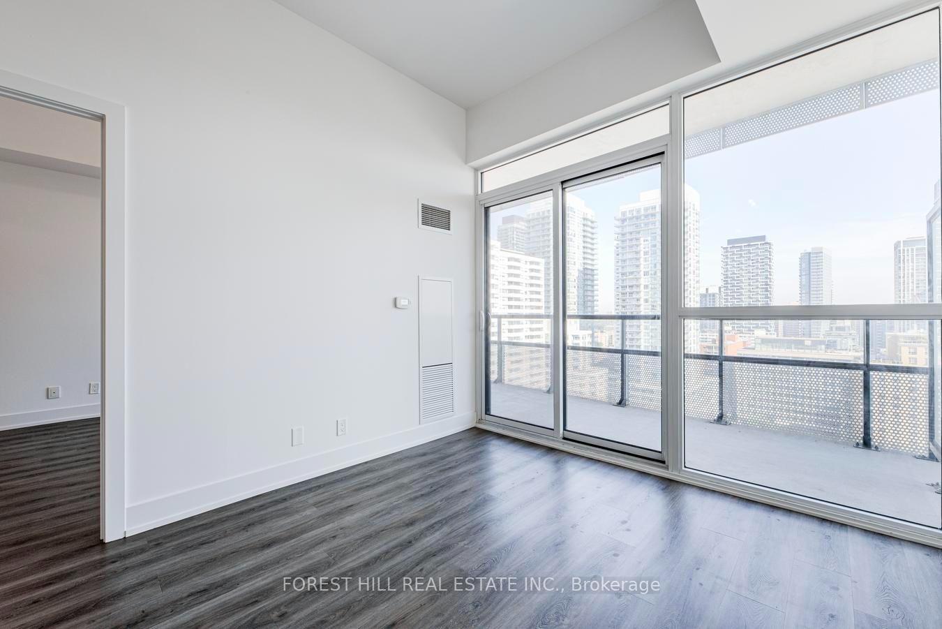 Photo 11 of Unit 1805, 11 Lillian Street, Toronto, Mount Pleasant West — HOMEH
