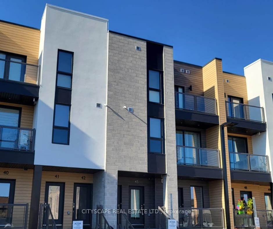 Front of Unit C053, 261 Woodbine Avenue