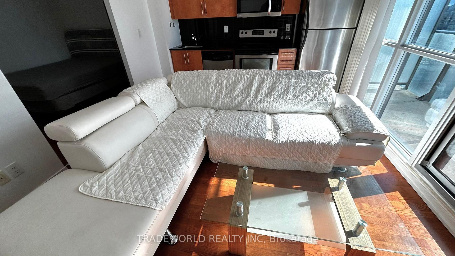 Photo 4 of Unit 2607, 65 Bremner Boulevard, Toronto, Waterfront Communities — HOMEH