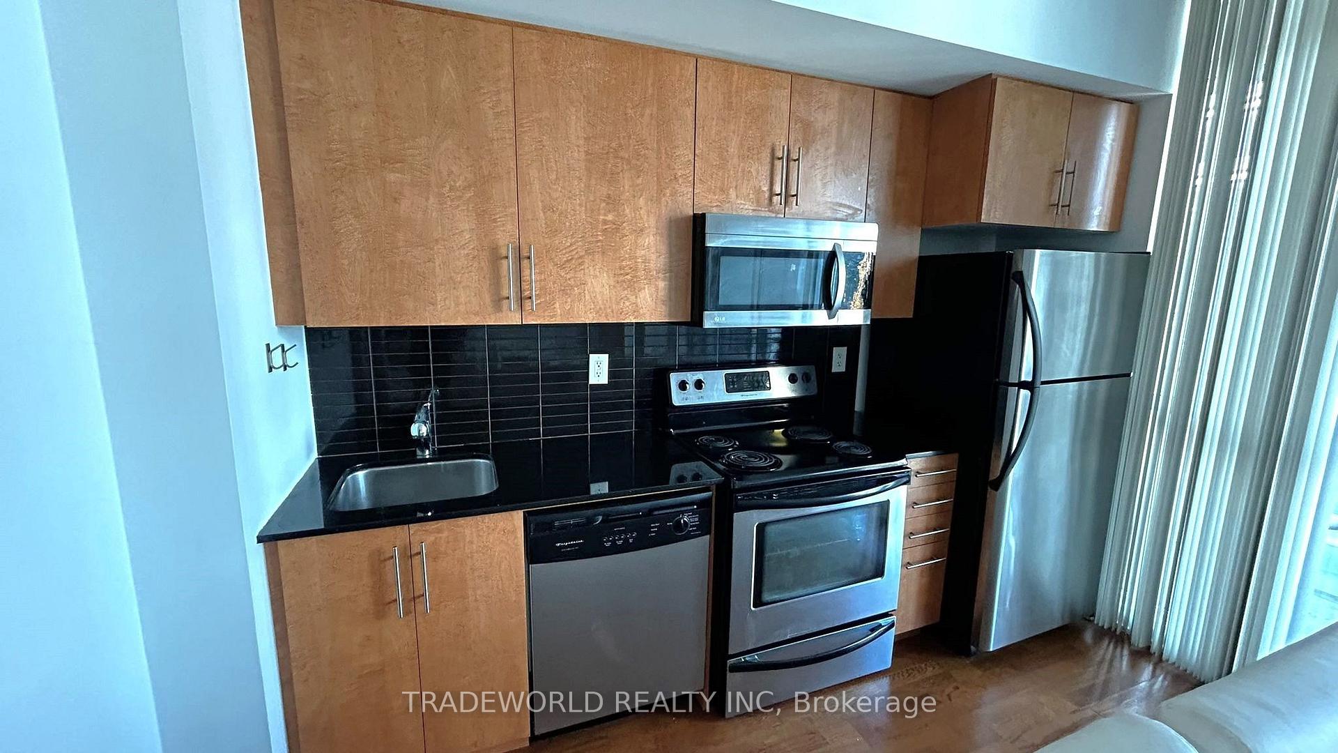 Photo 6 of Unit 2607, 65 Bremner Boulevard, Toronto, Waterfront Communities — HOMEH