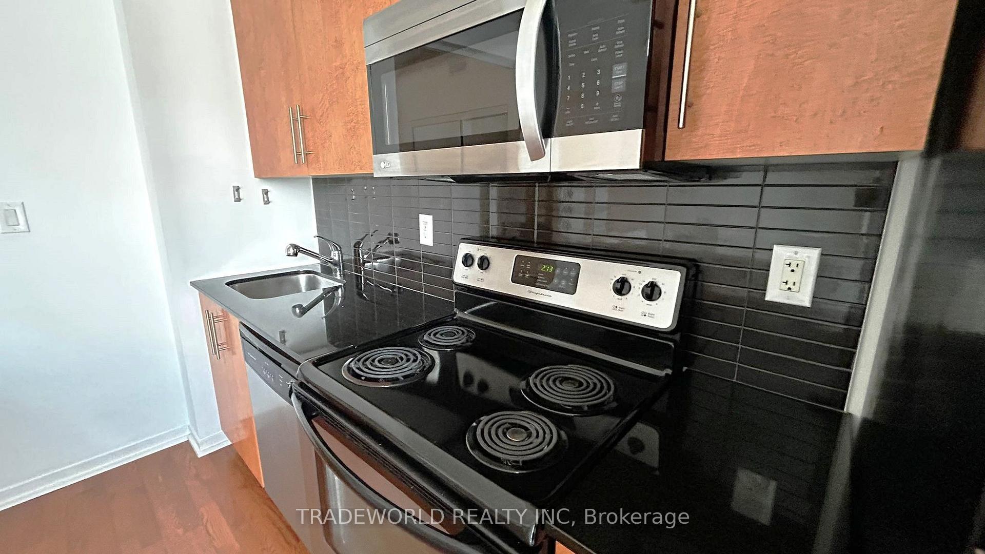 Photo 7 of Unit 2607, 65 Bremner Boulevard, Toronto, Waterfront Communities — HOMEH