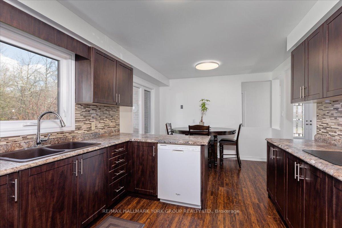 Photo 8 of 20 Sunbird Boulevard, Georgina, Keswick North — HOMEH