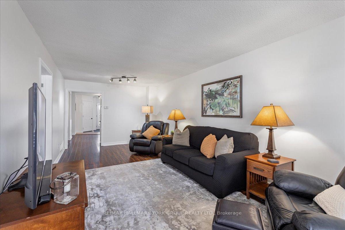 Photo 10 of 20 Sunbird Boulevard, Georgina, Keswick North — HOMEH