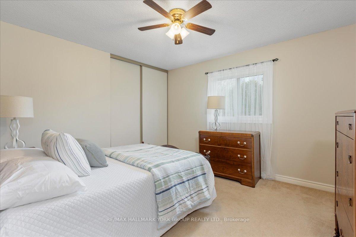Photo 21 of 20 Sunbird Boulevard, Georgina, Keswick North — HOMEH