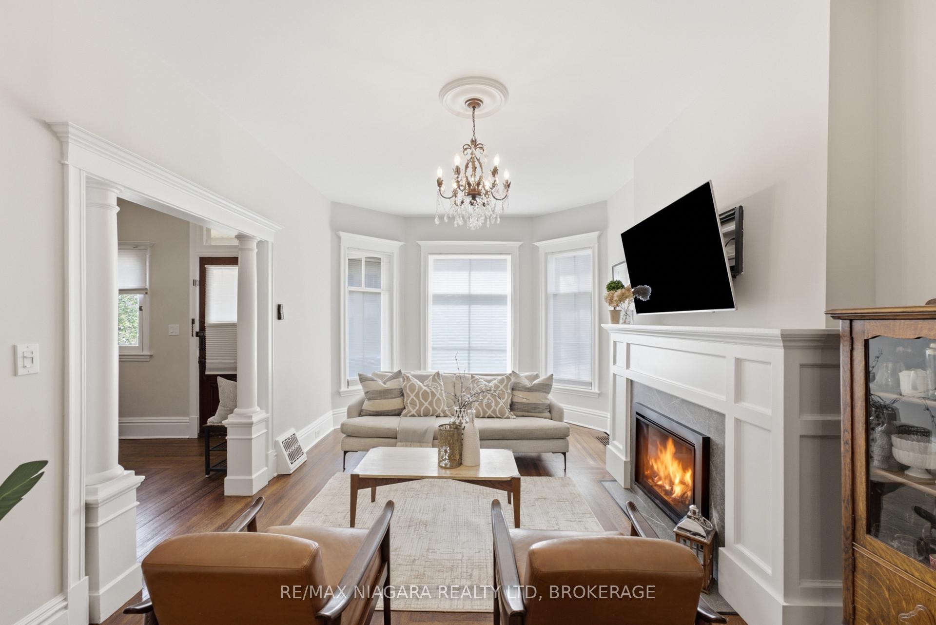 Photo 6 of 2 Cottage Avenue, Hamilton, Kirkendall — HOMEH