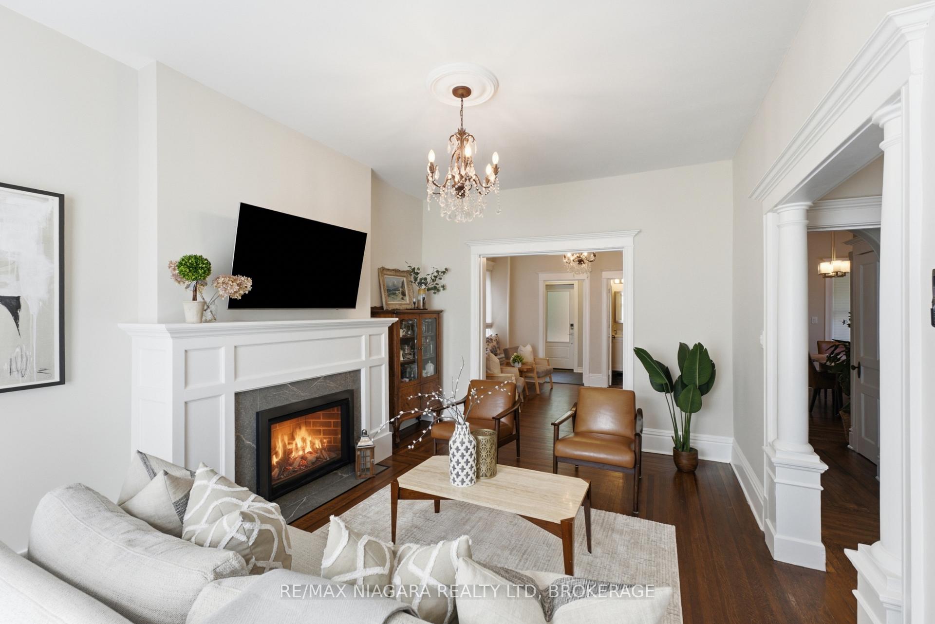 Photo 7 of 2 Cottage Avenue, Hamilton, Kirkendall — HOMEH