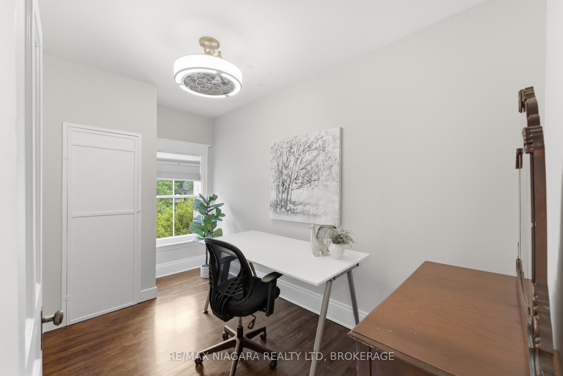 Photo 24 of 2 Cottage Avenue, Hamilton, Kirkendall — HOMEH