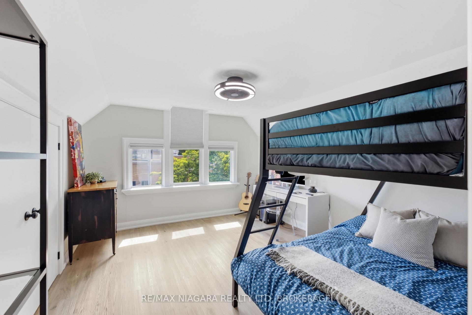 Photo 27 of 2 Cottage Avenue, Hamilton, Kirkendall — HOMEH
