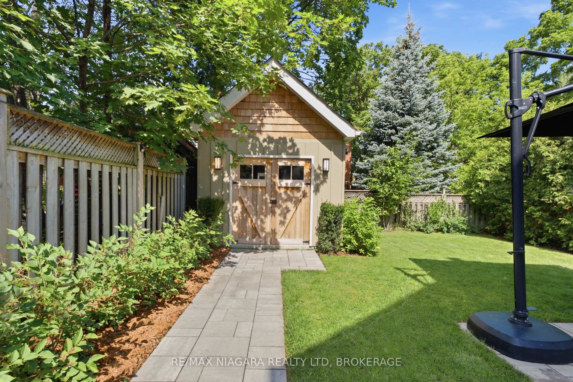 Photo 31 of 2 Cottage Avenue, Hamilton, Kirkendall — HOMEH