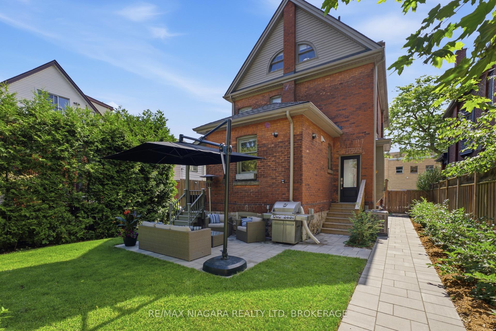 Photo 32 of 2 Cottage Avenue, Hamilton, Kirkendall — HOMEH