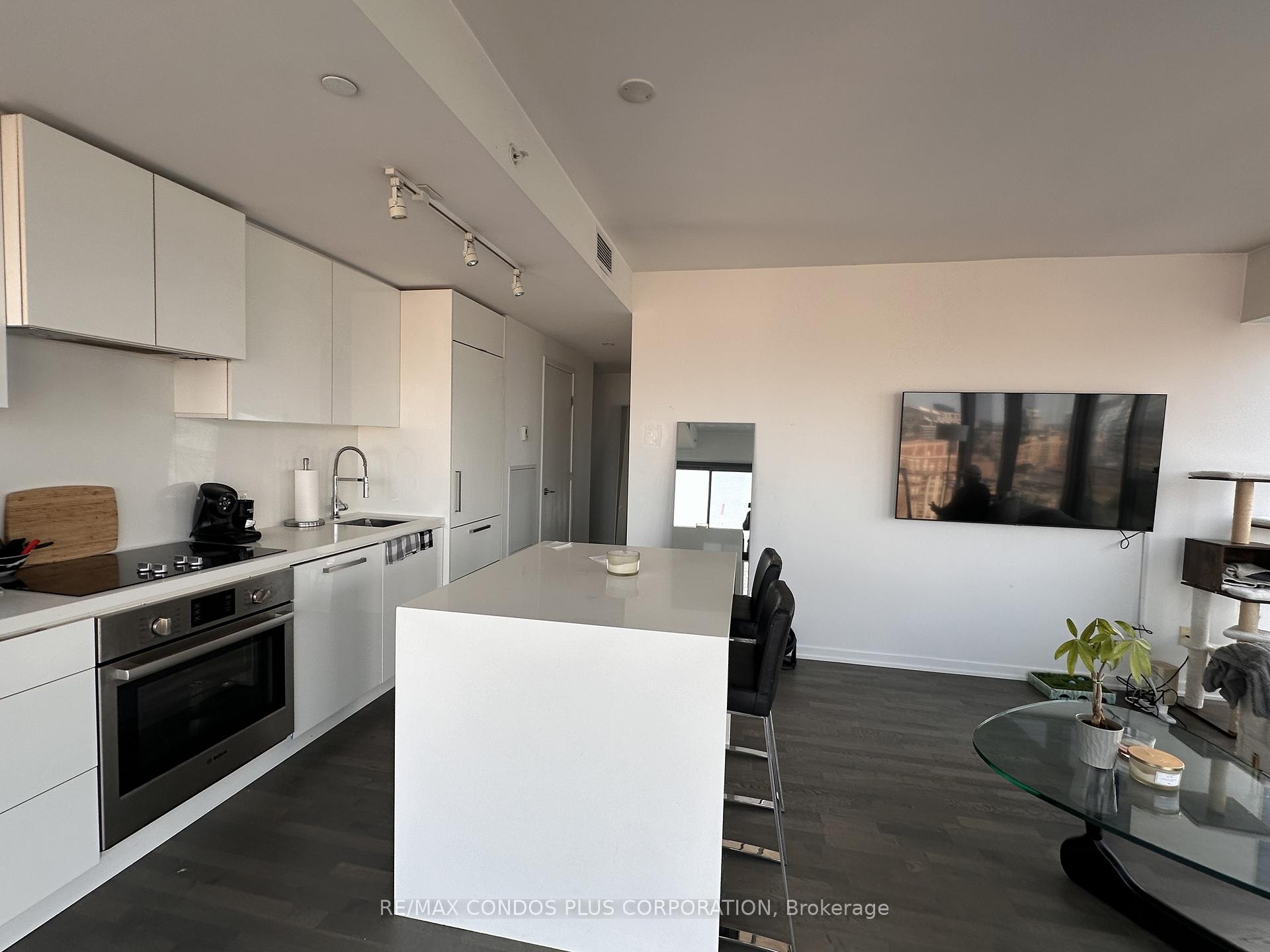 Photo 4 of Unit 2102, 60 Colborne Street, Toronto, Church-Yonge Corridor — HOMEH