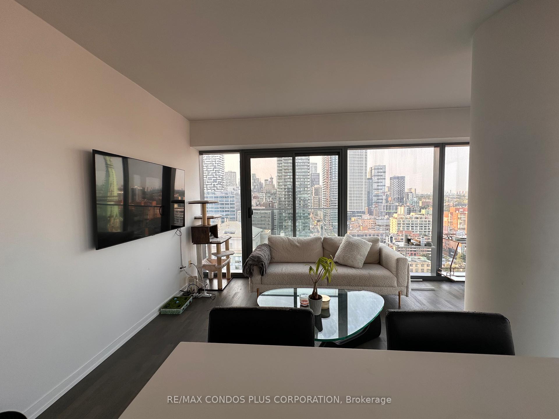Photo 5 of Unit 2102, 60 Colborne Street, Toronto, Church-Yonge Corridor — HOMEH