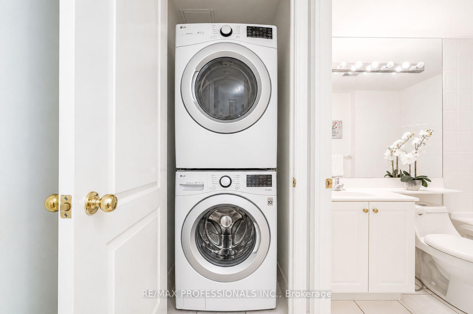 Photo 11 of Unit 305, 18 William Carson Crescent, North York, St. Andrew-Windfields — HOMEH