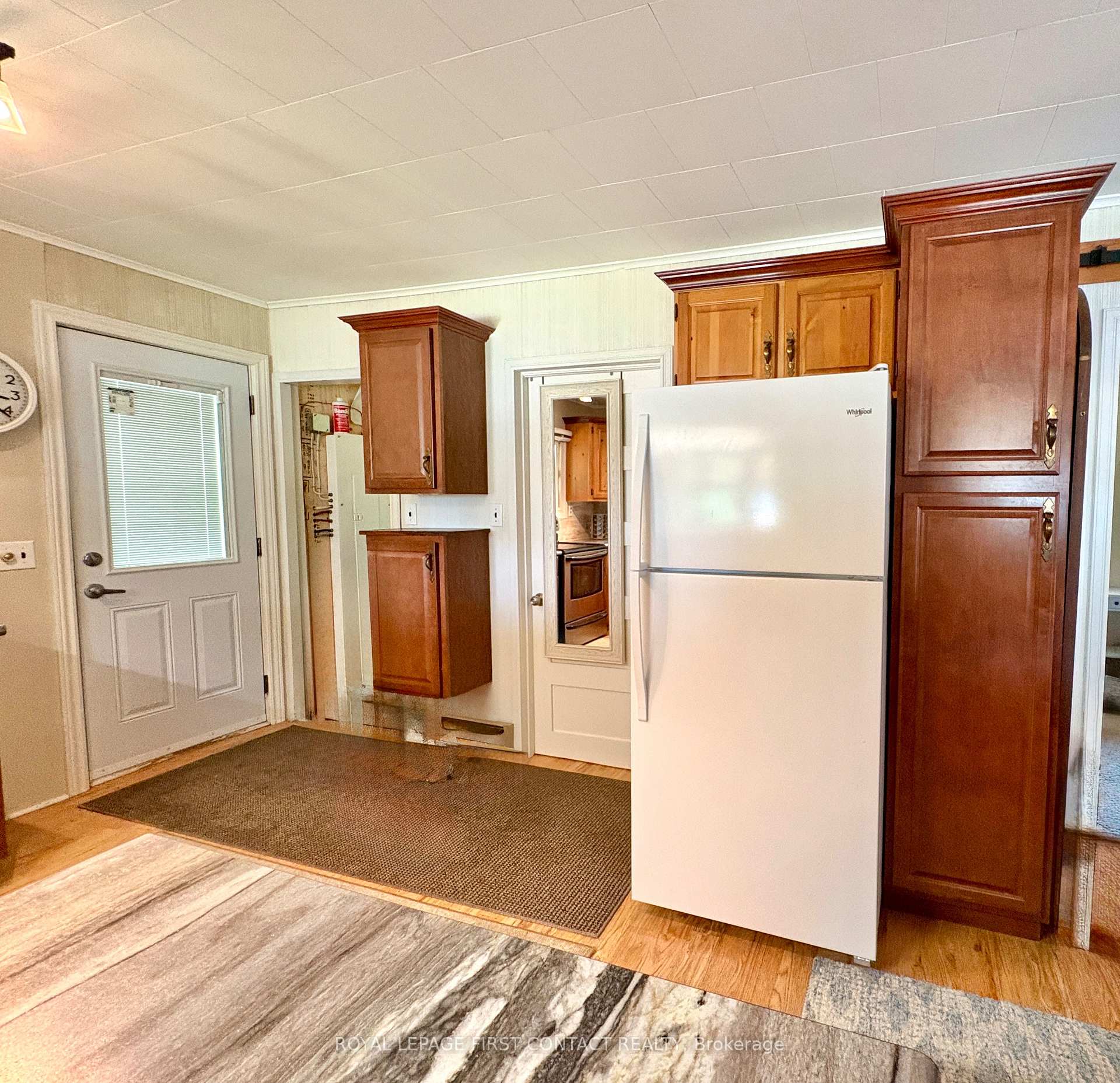 Photo 19 of 1987 Champlain Road, Tiny, Rural Tiny — HOMEH