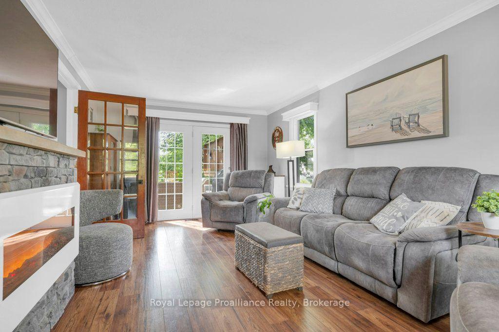 Photo 16 of 425 Rosebush Road, Quinte West, Frankford Ward — HOMEH
