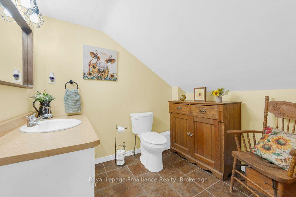 Photo 23 of 425 Rosebush Road, Quinte West, Frankford Ward — HOMEH